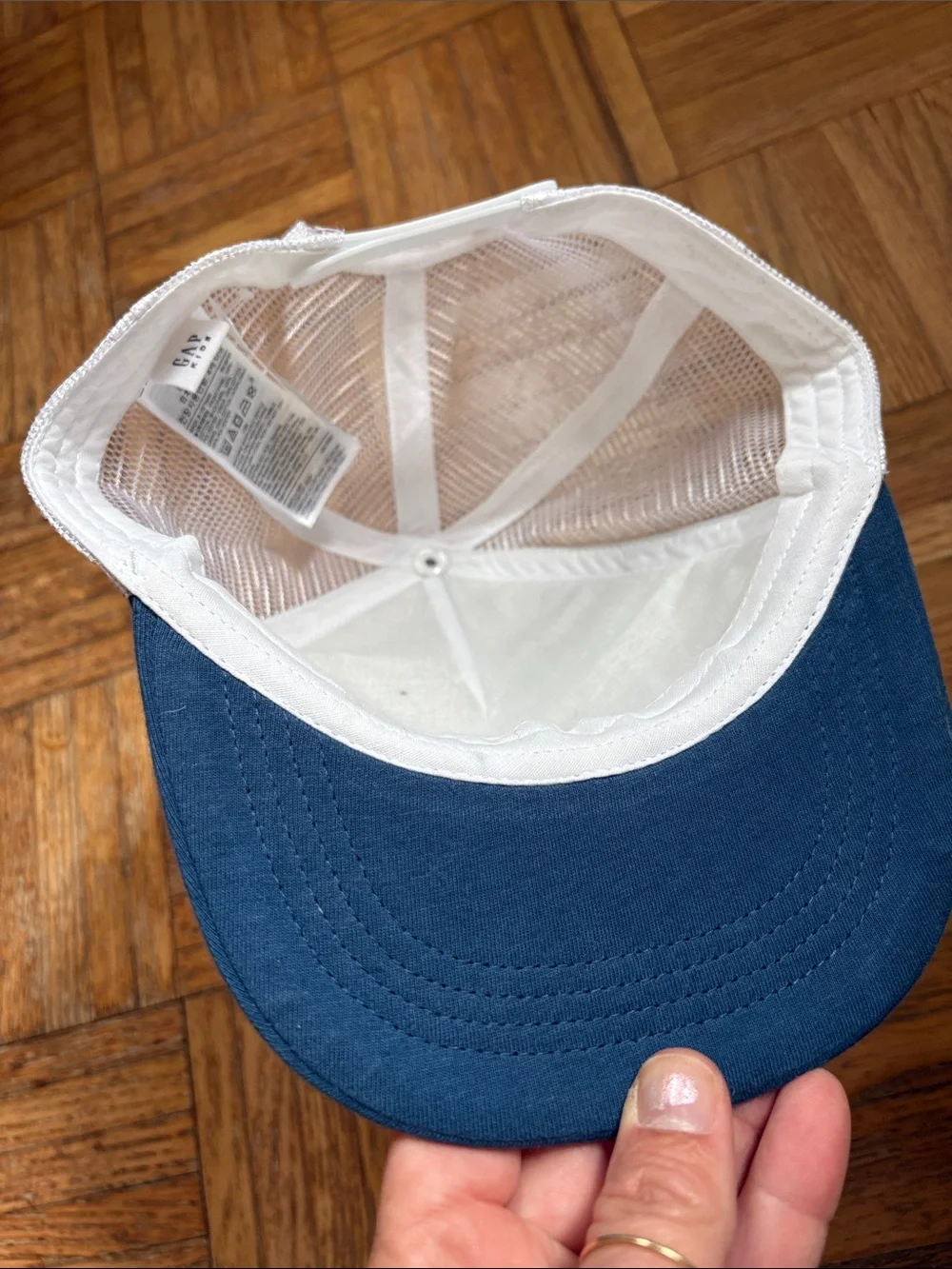 GAP Kids boys surfer Mesh Trucker Hat